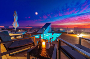 Bekina, stylish rooftop pool apartment